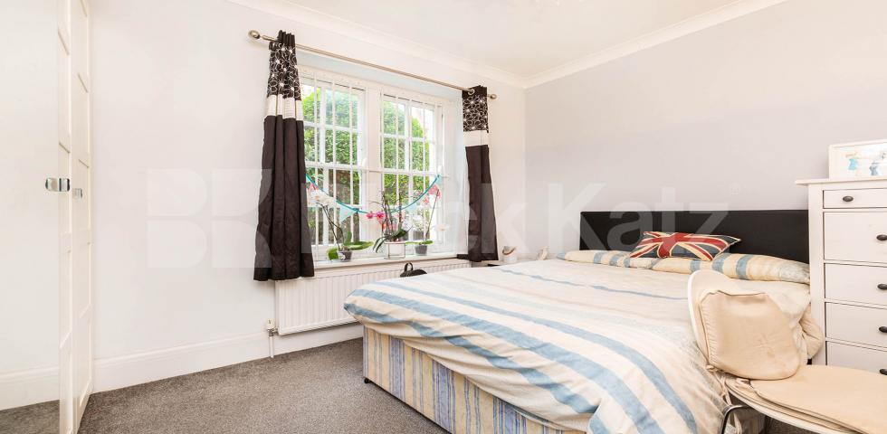 			NEW INSTRUCTION!, 2 Bedroom, 1 bath, 1 reception Flat			 Northwick Terrace, ST JOHNS WOOD - MAIDA VALE